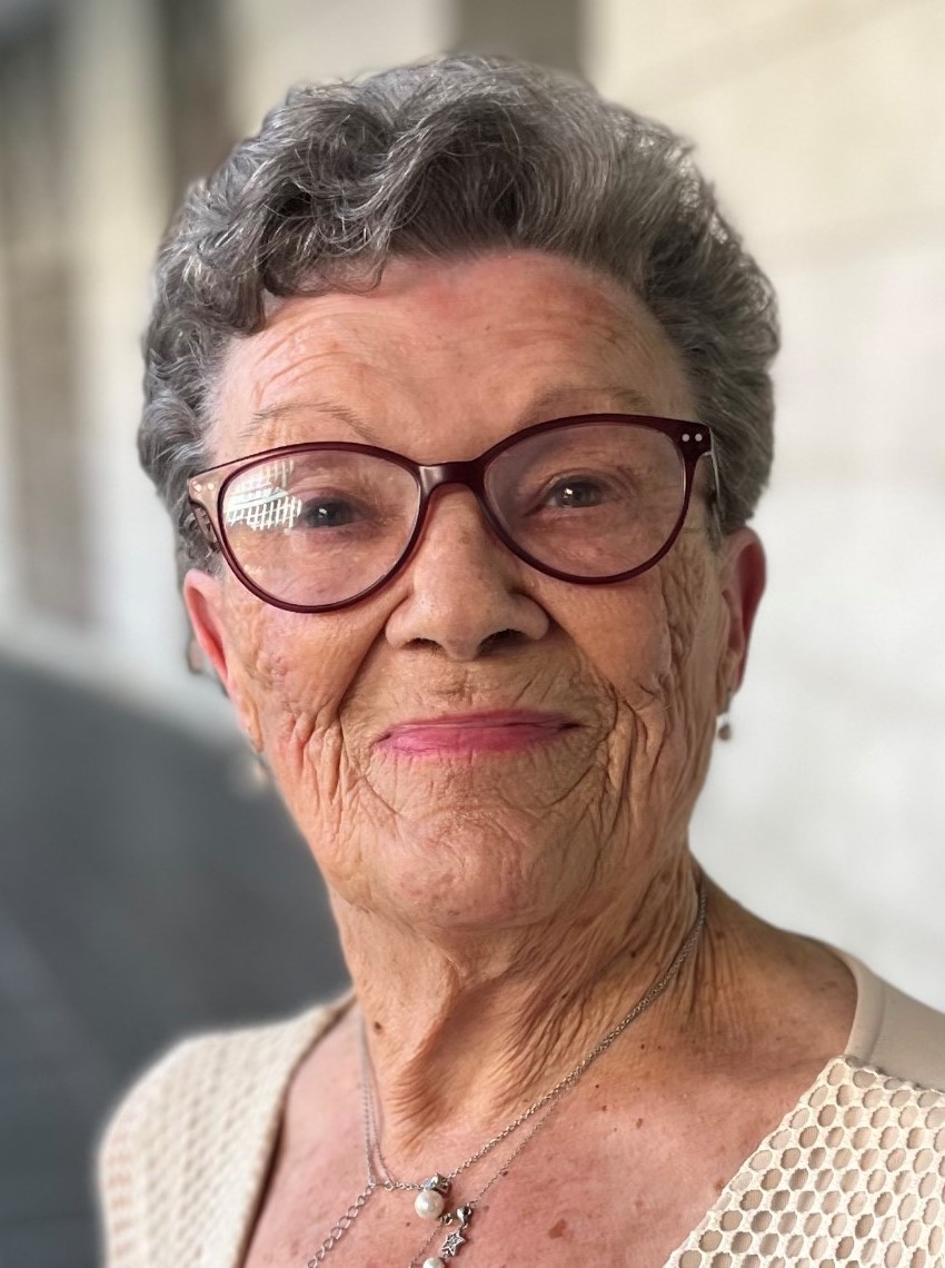 Flora Velasco Urquiaga