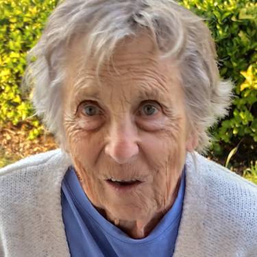 M.ª Carmen Eguiguren Flores